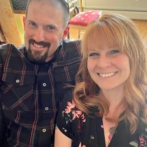 Meet your Posher, Debi